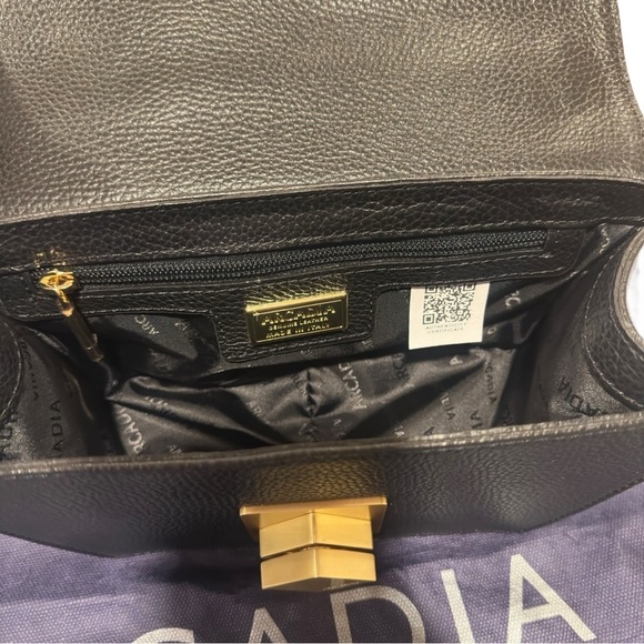 Arcadia Trapeze Pebble Leather Compact Grab Handbag Black NWT - Picture 11 of 15